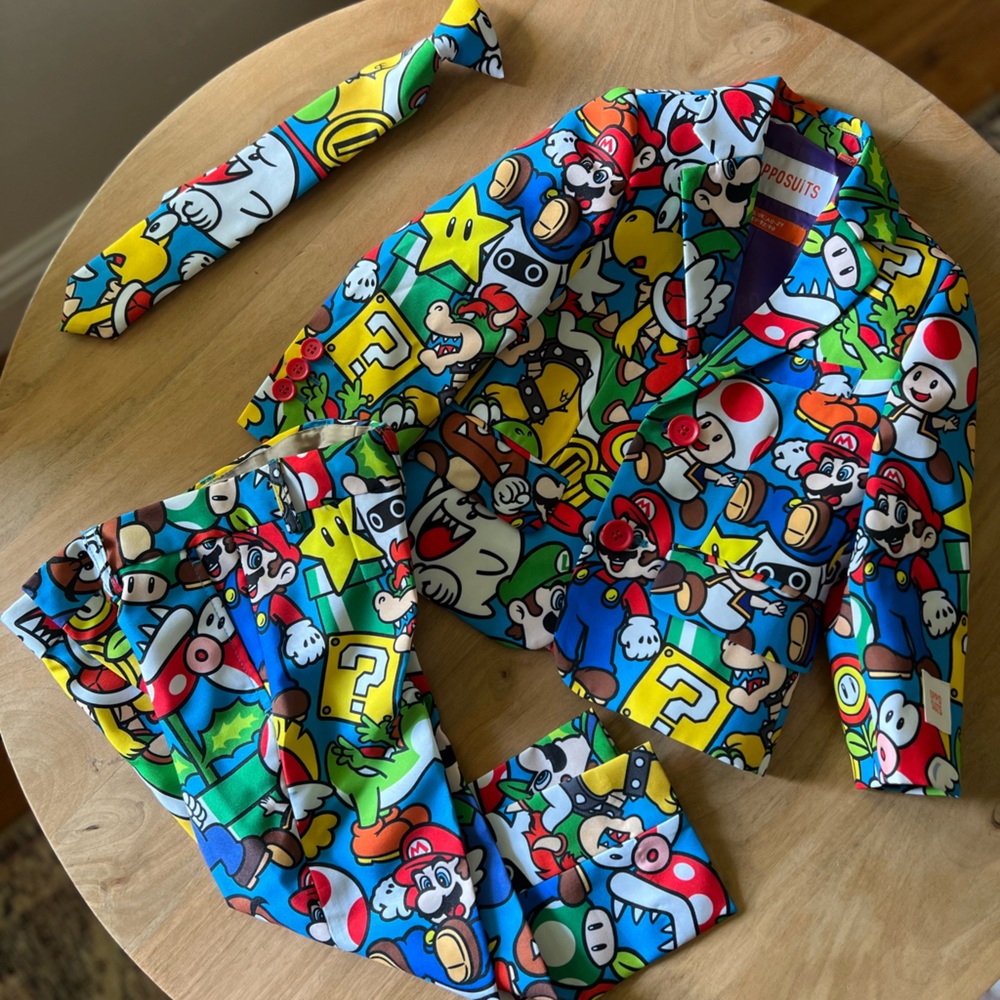 Super Mario 3 Piece Suit